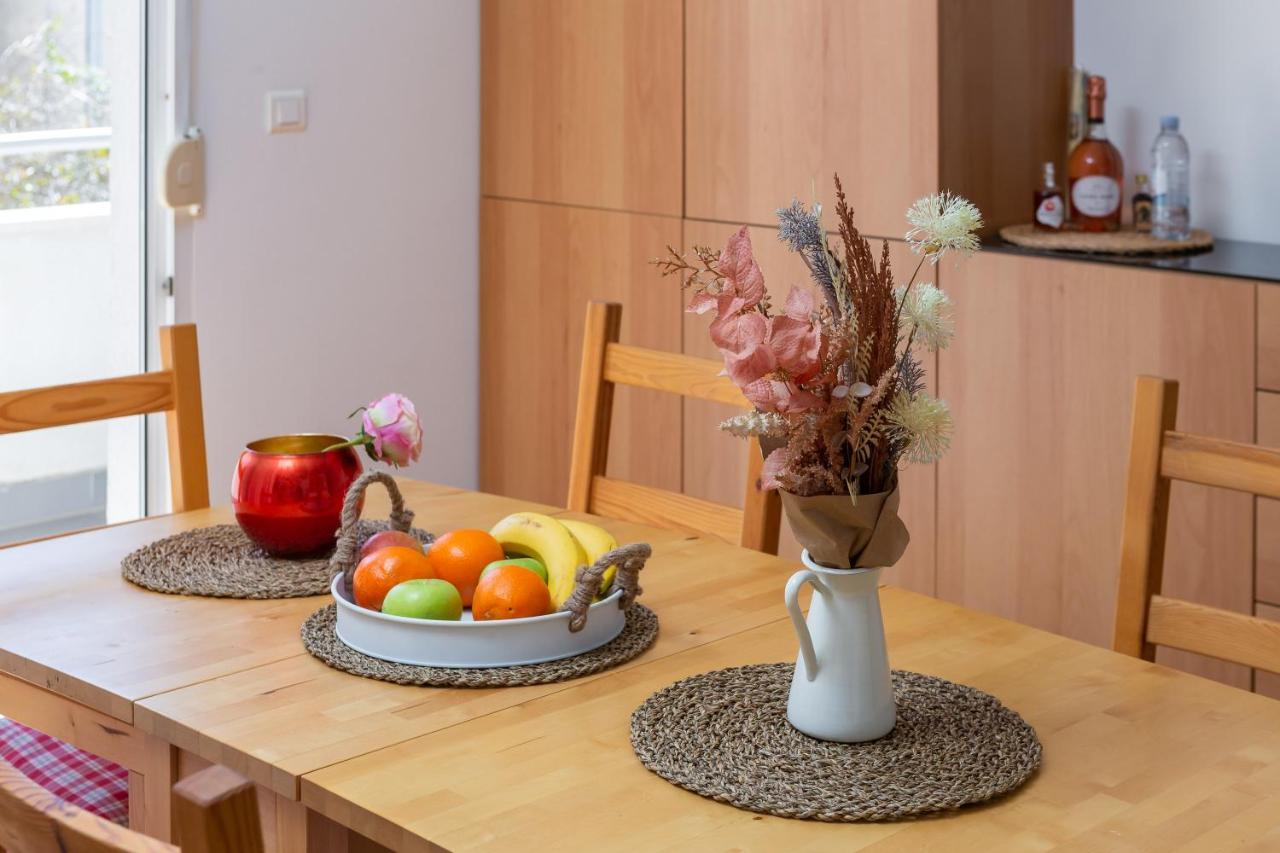 Modern Apt With Terrace 4 Min Walk To The Beach スプリト エクステリア 写真
