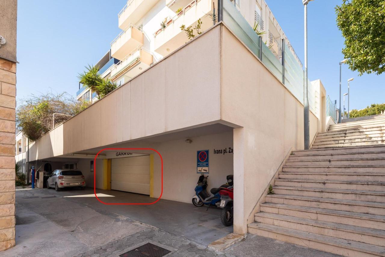 Modern Apt With Terrace 4 Min Walk To The Beach スプリト エクステリア 写真