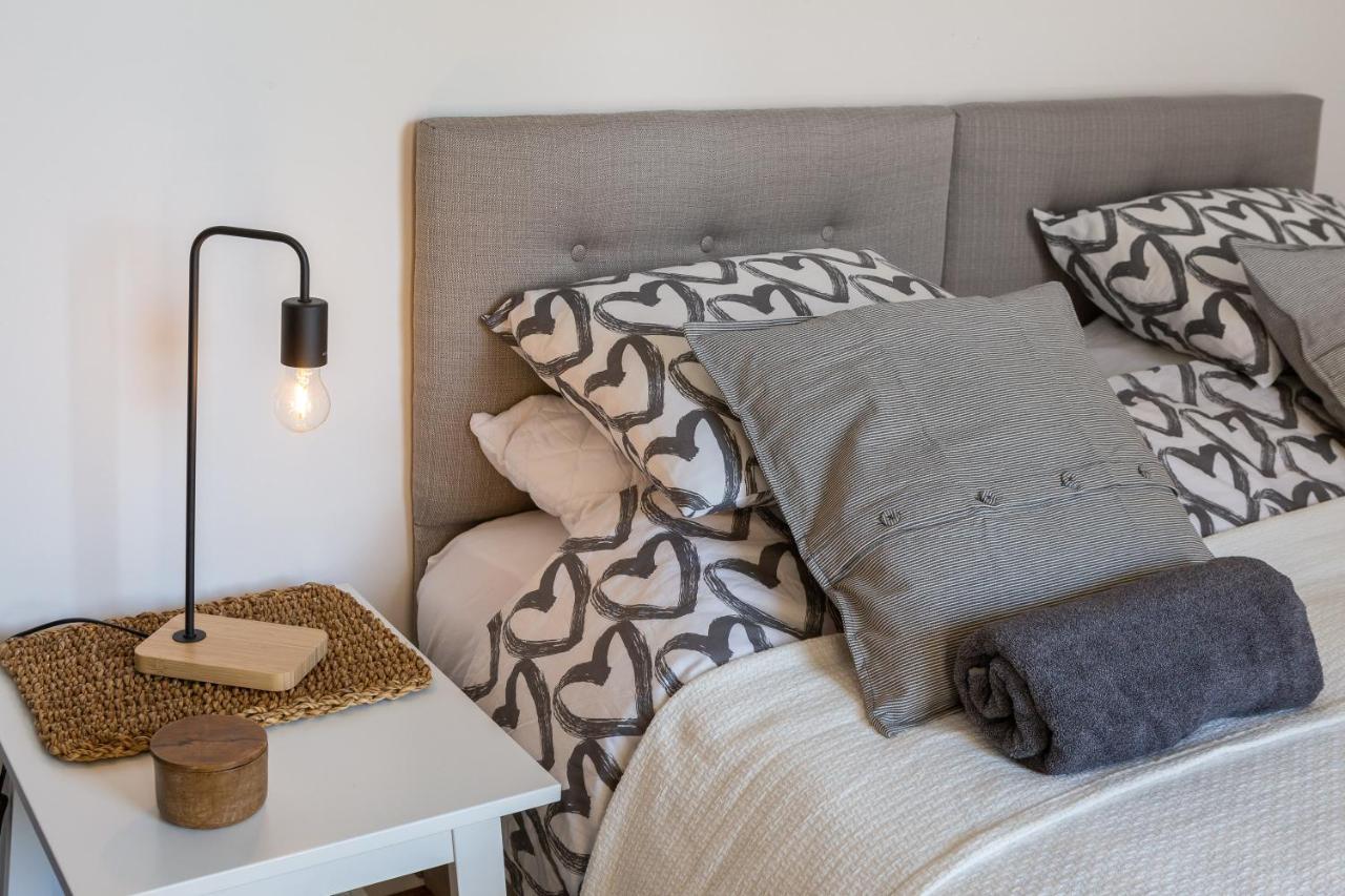 Modern Apt With Terrace 4 Min Walk To The Beach スプリト エクステリア 写真